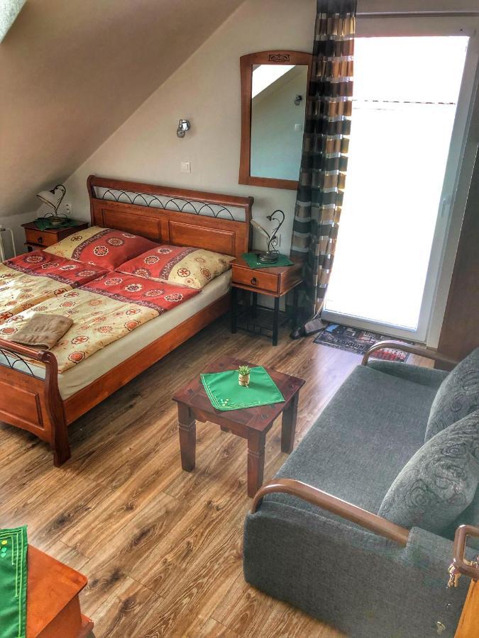 Penzion Pod Zamkom Бойниці Екстер'єр фото